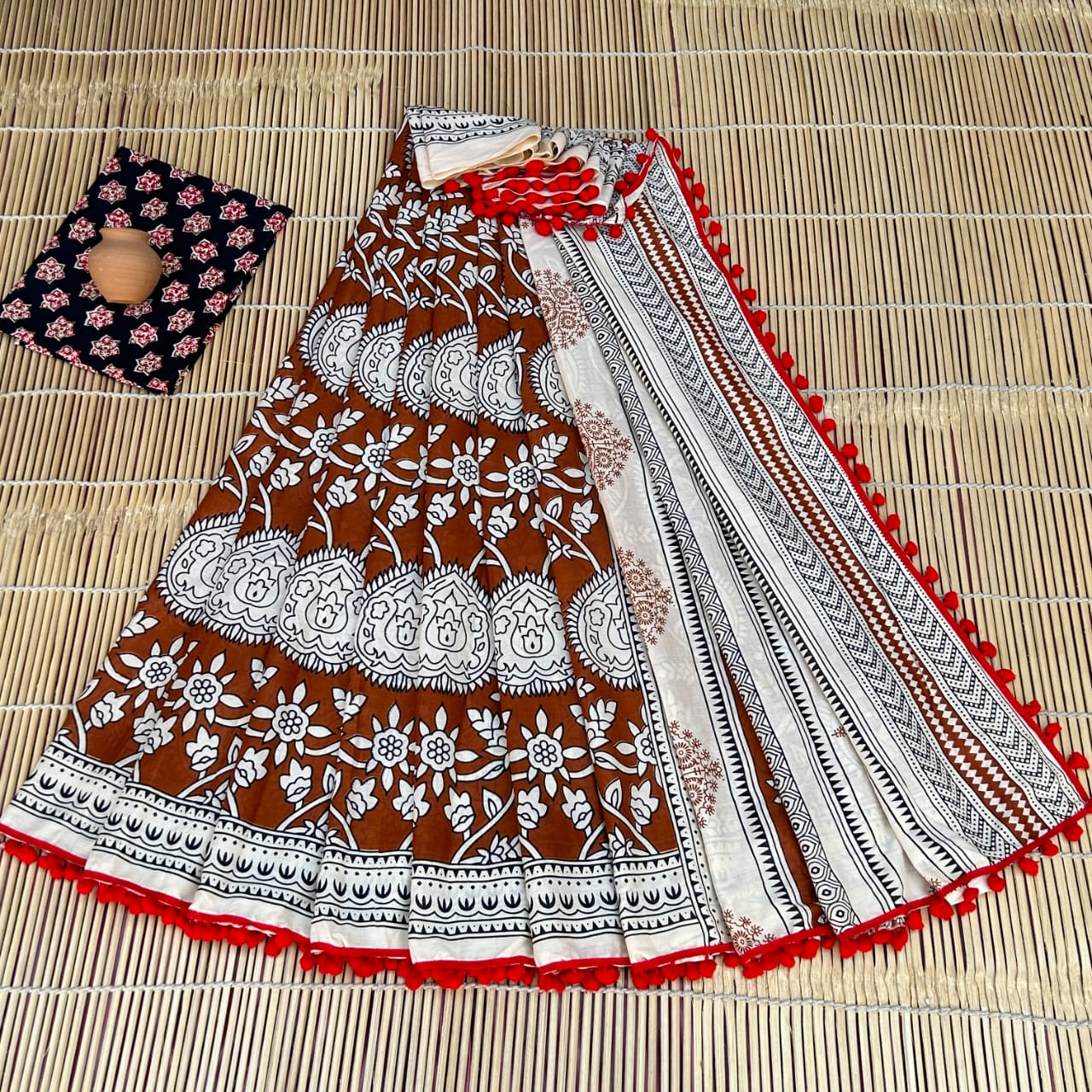 Brown and White Bagru Print Cotton Mulmul Sarees with Blouse